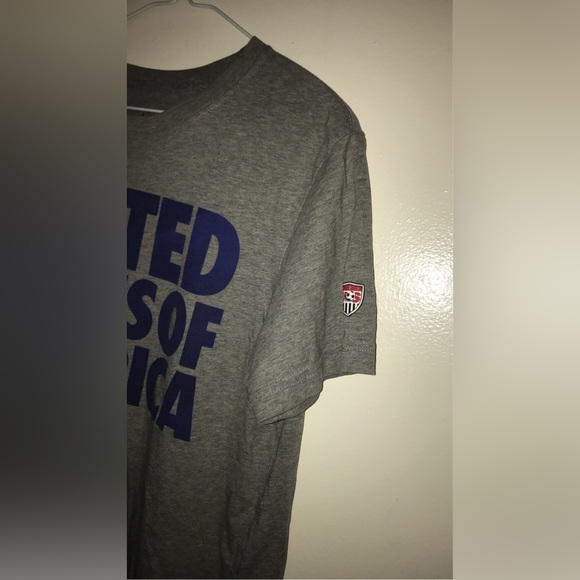 US Soccer Nike Tee - Picture 2 of 2